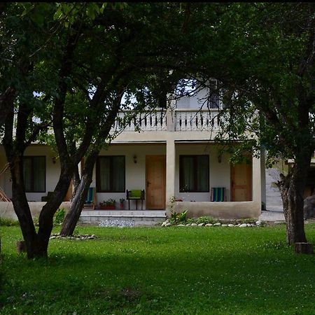 Hotel Garden House Mestia Exterior foto