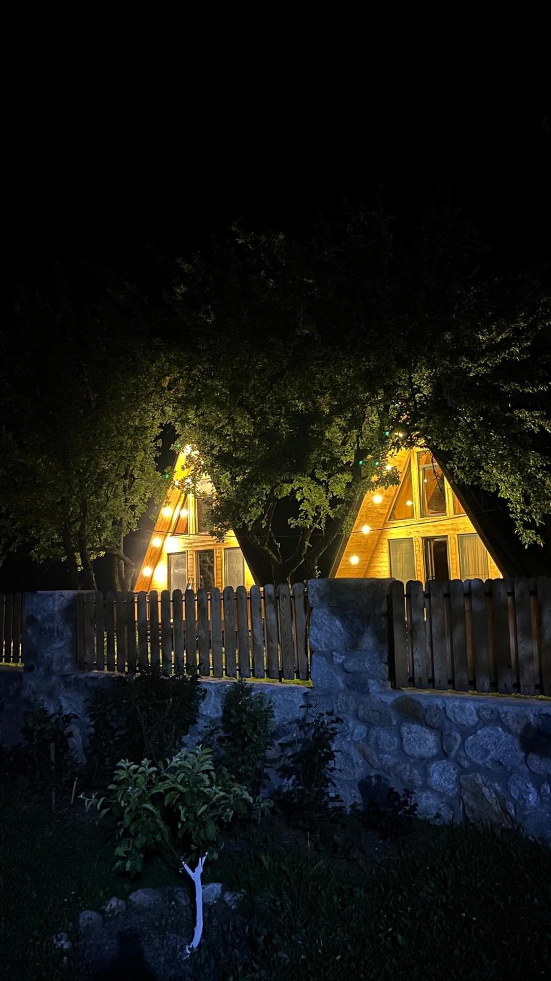 Hotel Garden House Mestia Exterior foto